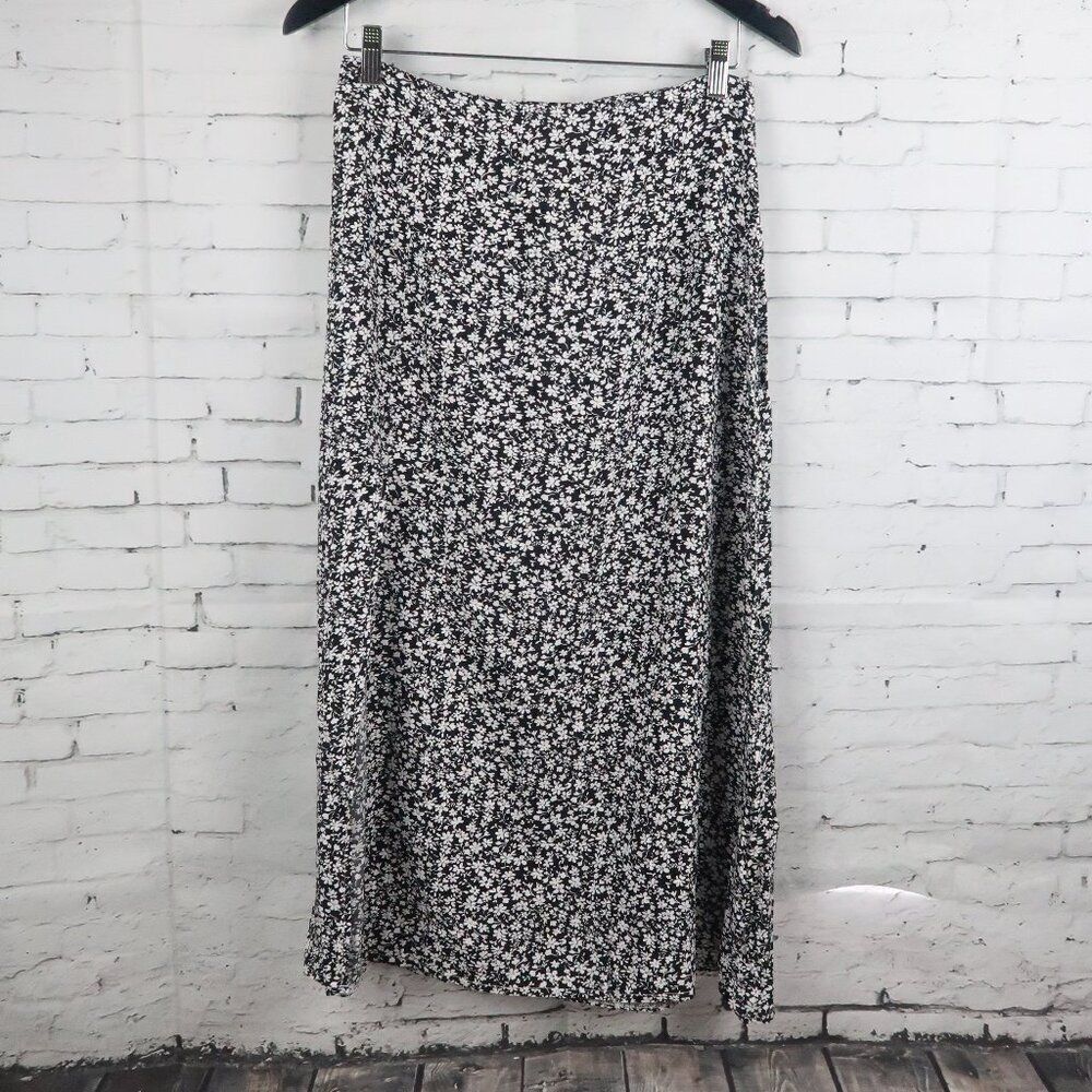 SHEIN BLACK & WHITE FLORAL MAXI SKIRT WITH SIDE SLIT SIZE MEDIUM